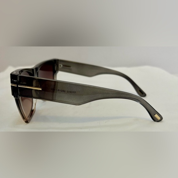 Tom Ford TF0942 Dove Sunglasses in Dark Gray & Pink with Gold Trim main image 5